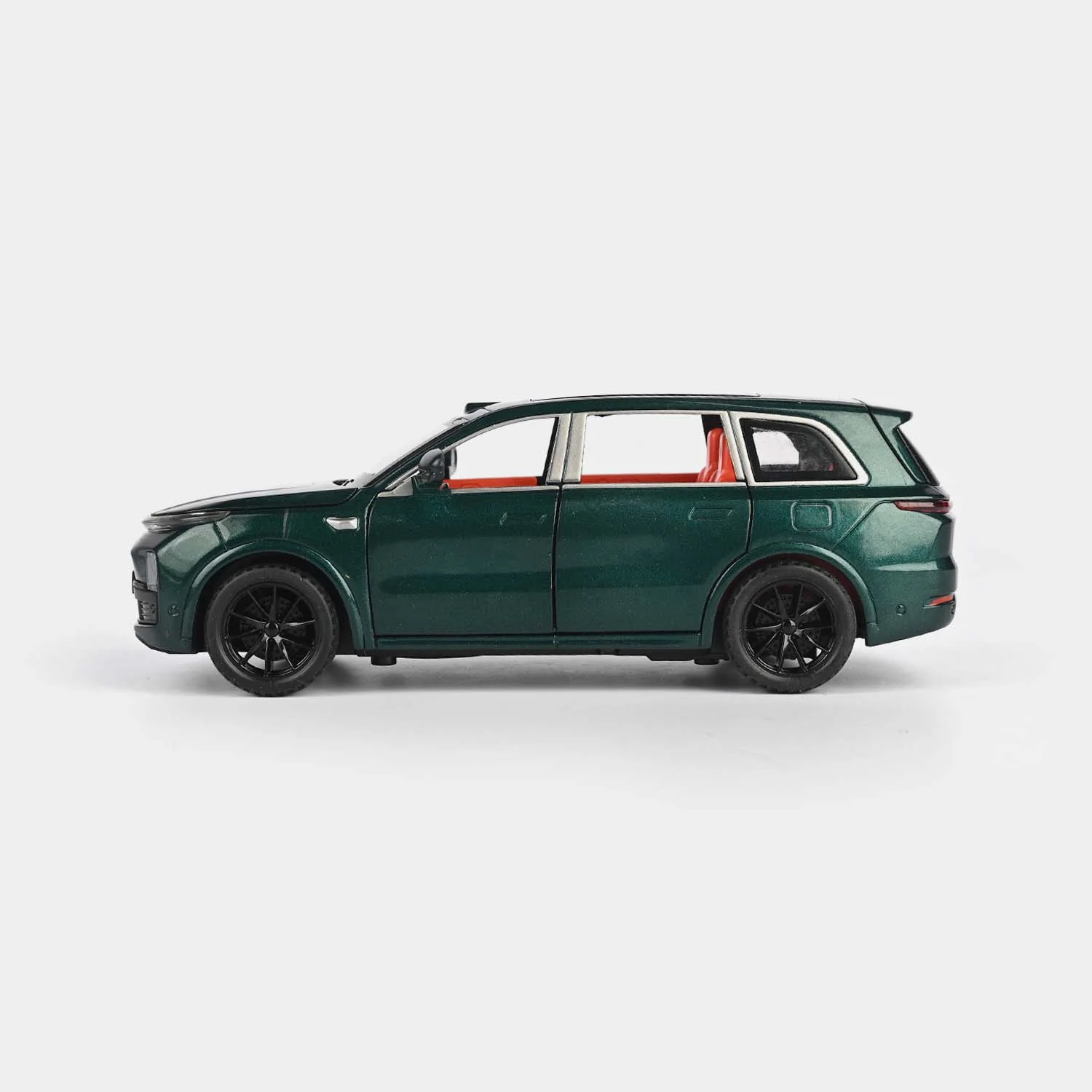Premium Die-Cast Model Car with Light & Sound - Image 4