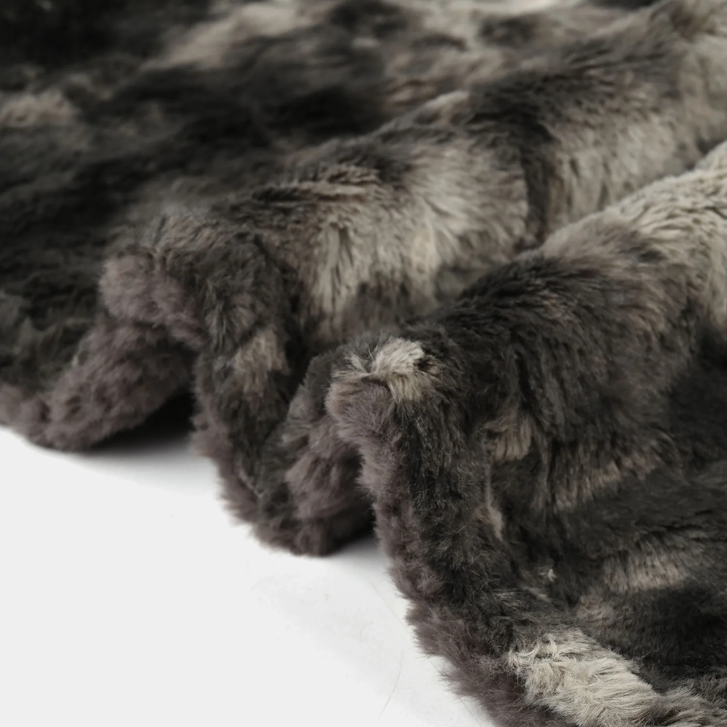 Baby Fur Blanket - Image 2