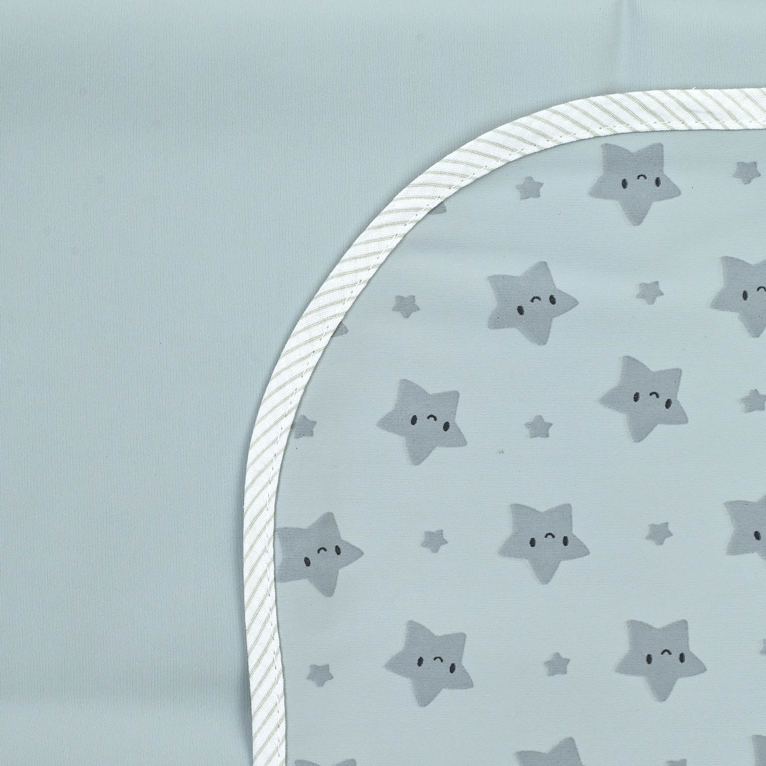 Baby Waterproof Changing Mat 48x68 - Image 2