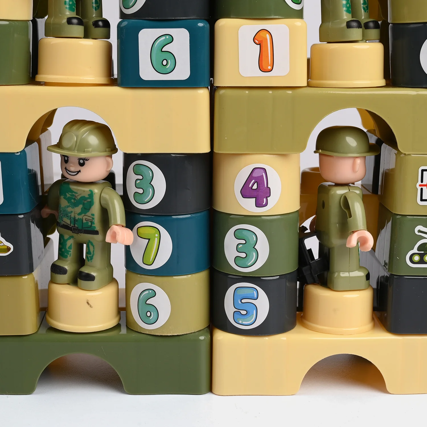 Kids Building Blocks Set - 65 Pieces - Image 2