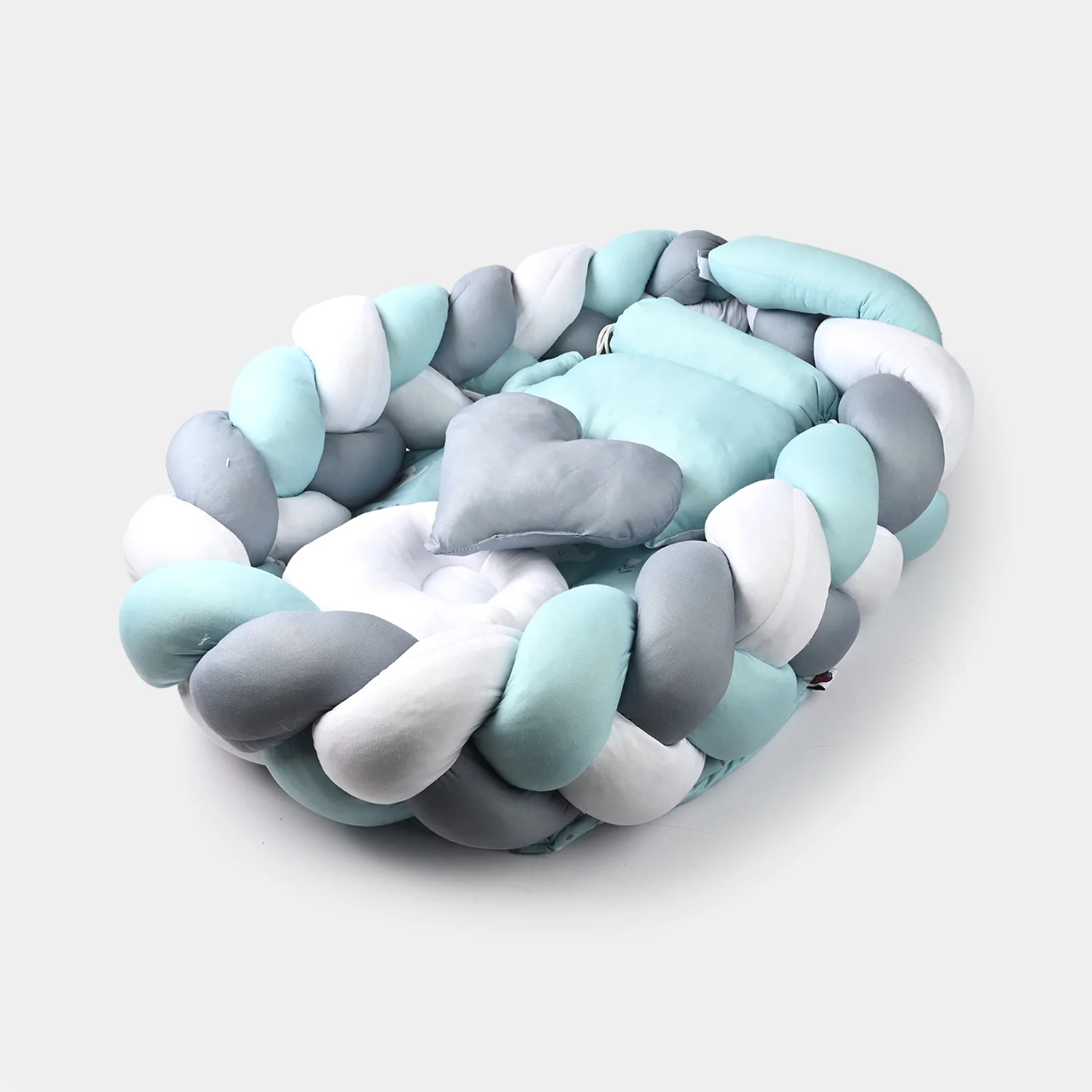 Braided Baby Nest – Soft & Cozy Snuggle Bed - Image 2
