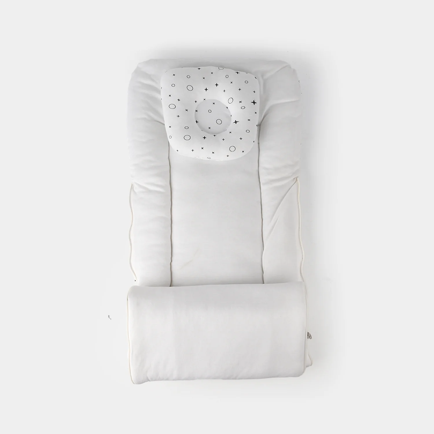 Soft & Cozy Baby Carry Nest with Pillow - Image 4