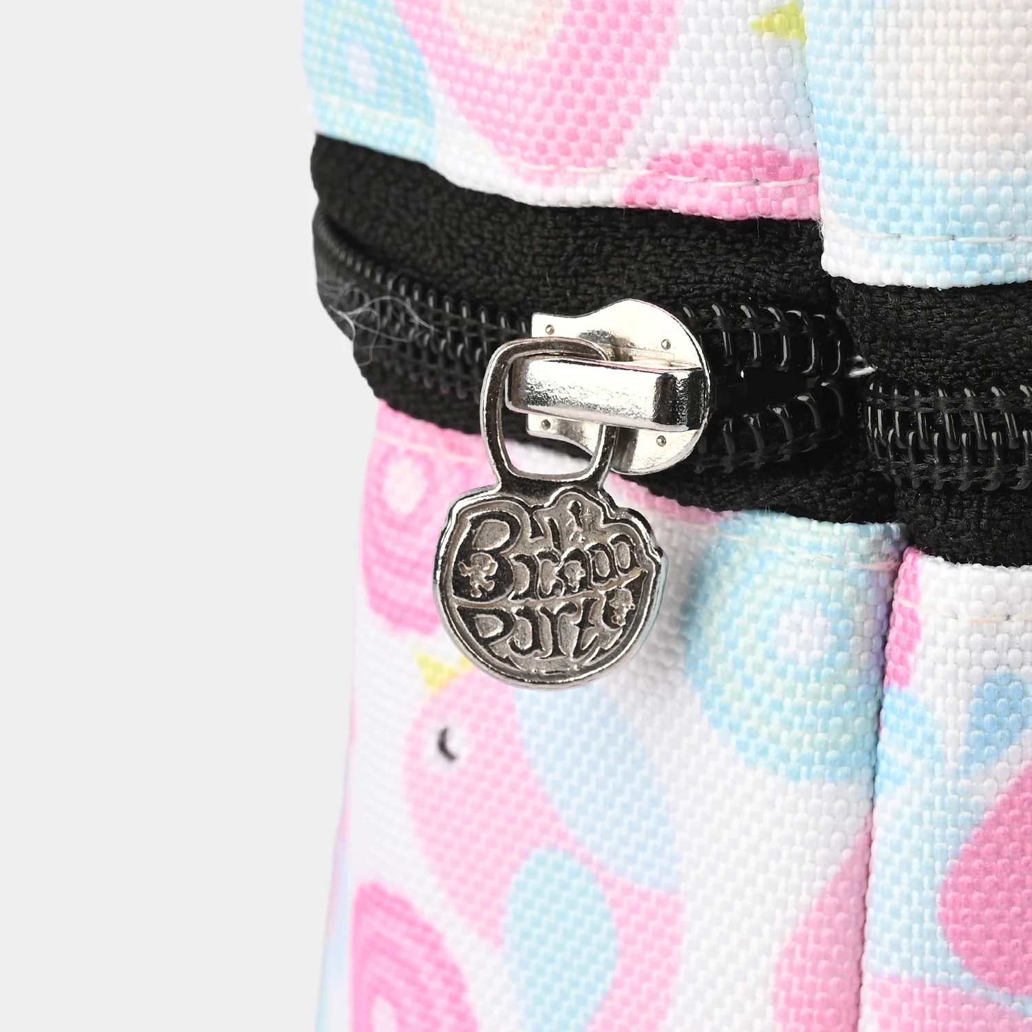 BABY FEEDER COVER/POUCH - Image 2