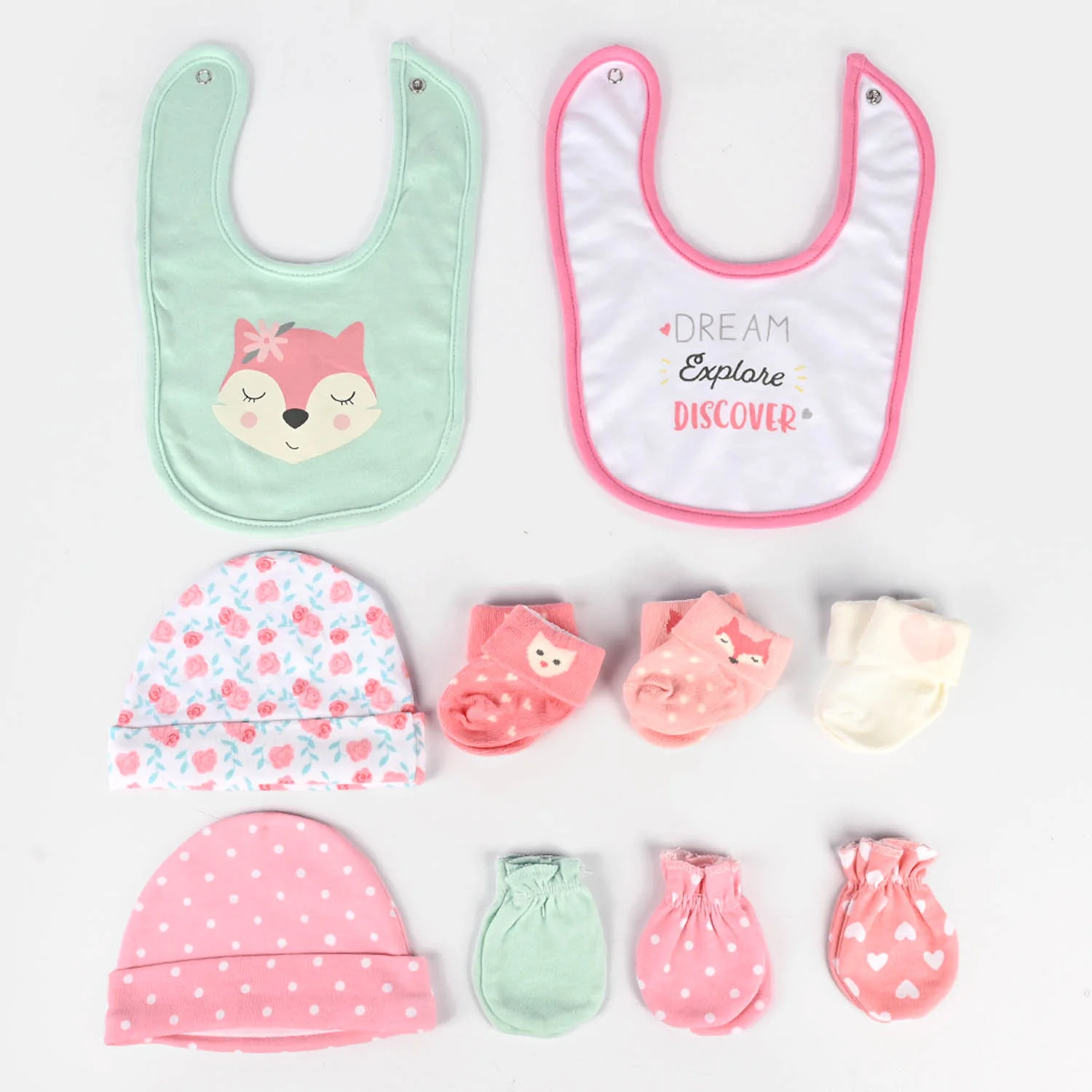10-Piece Baby Gift Set – Bibs, Socks, Caps & Mittens - Image 2