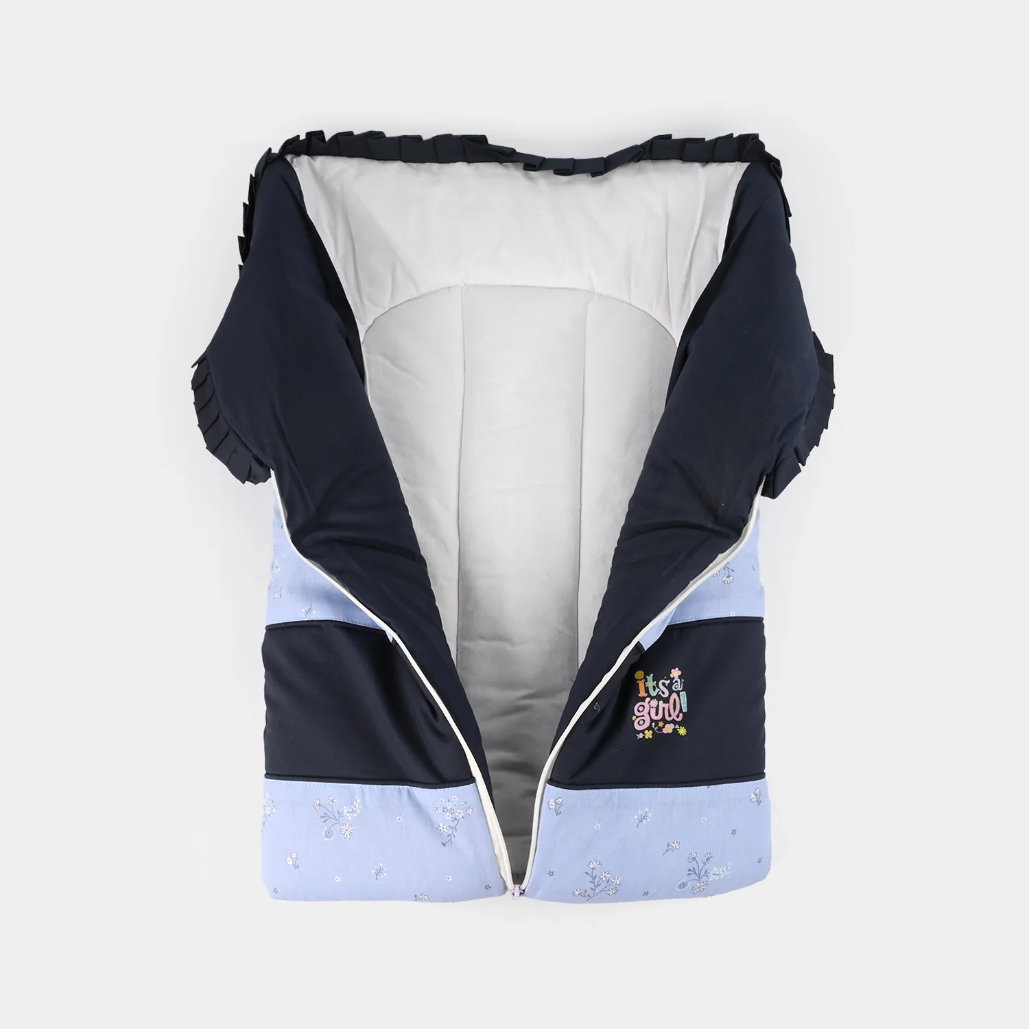 Baby Carry Nest With Zipper Closure - Image 3