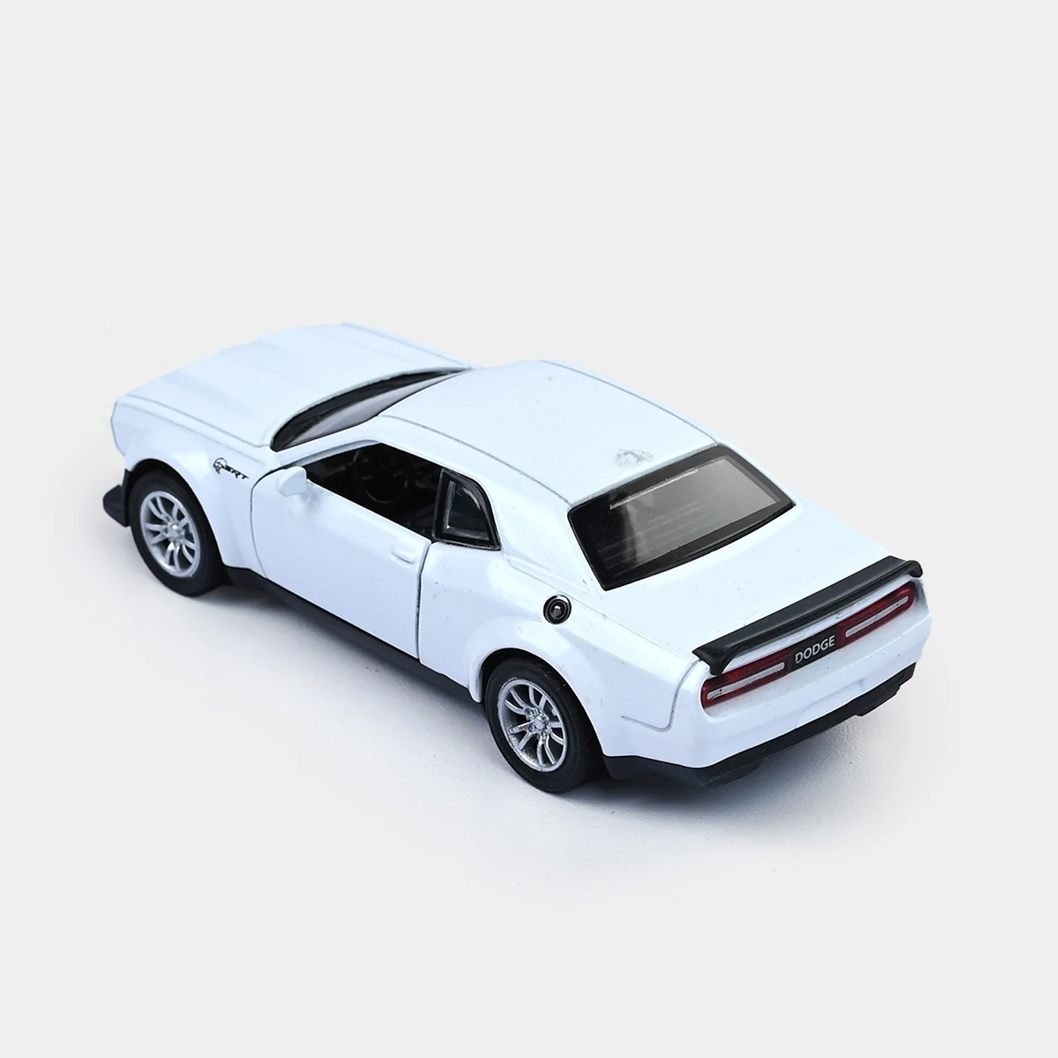 Die-Cast Model Car with Light & Sound for Kids - Image 5