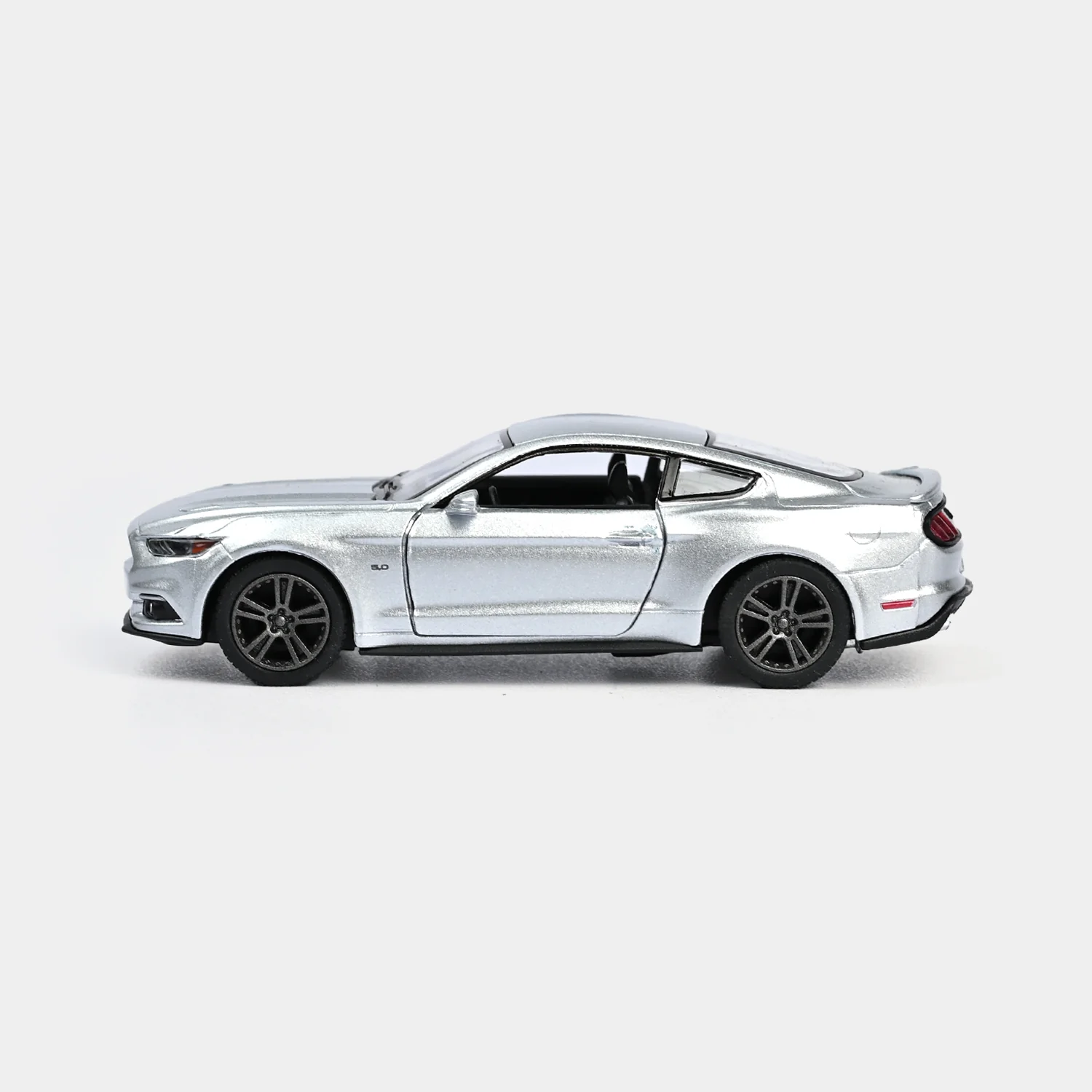 Die-Cast Model Car for Kids - Image 3