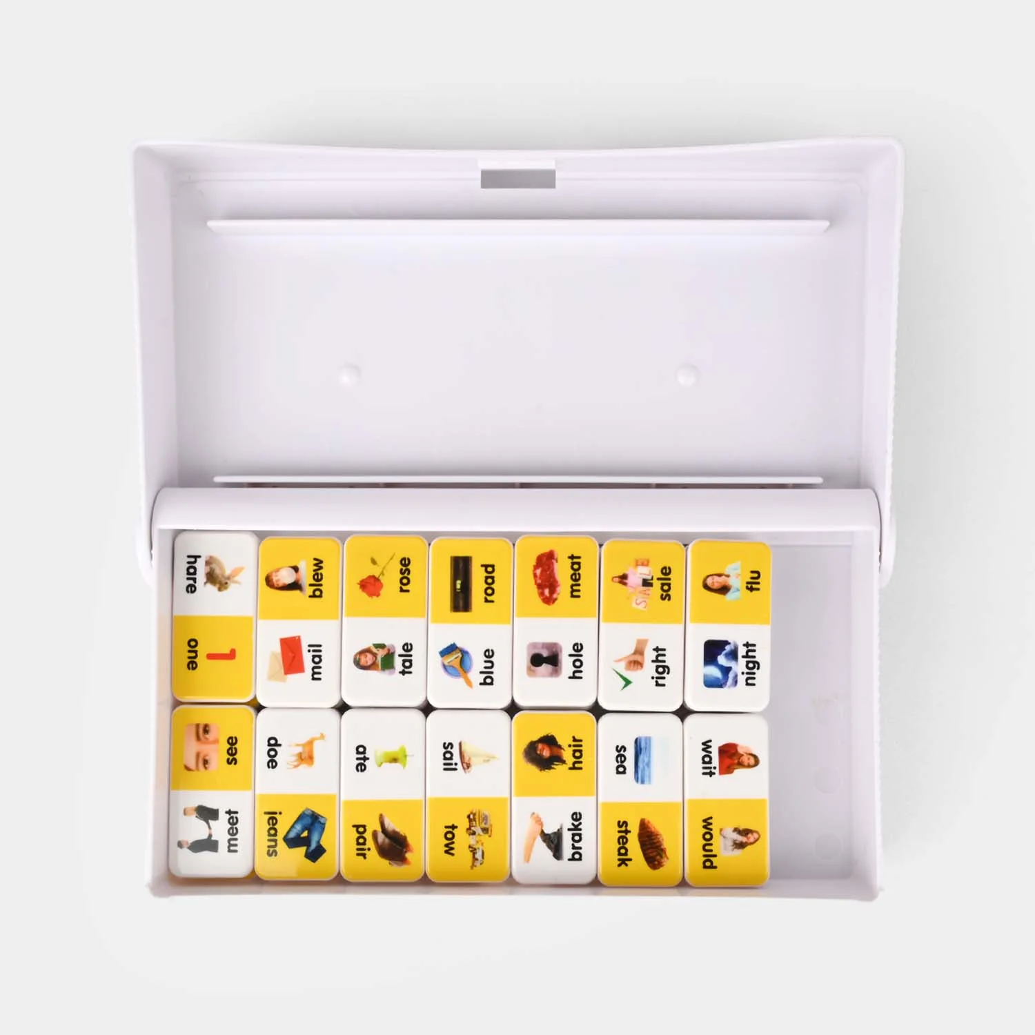 Junior Learning Homophone Match & Learn Dominoes - Image 4