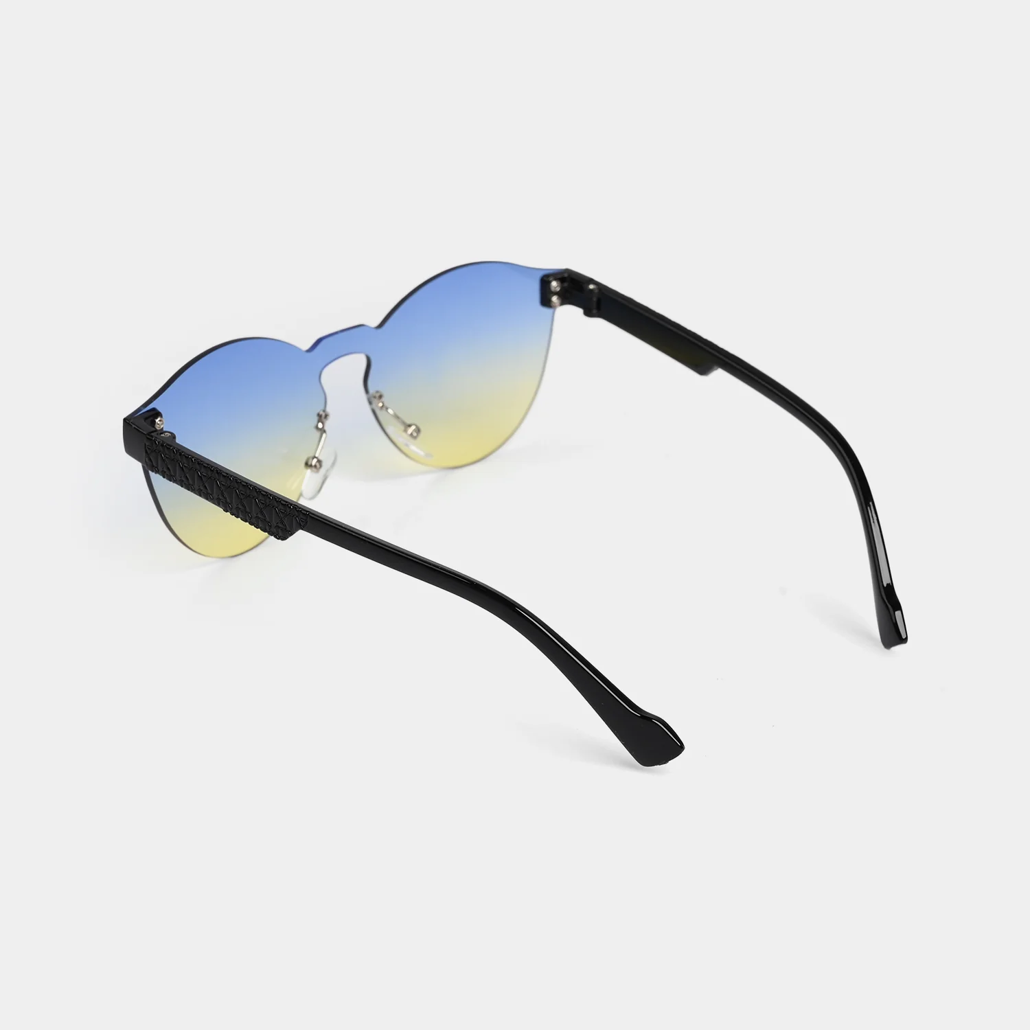 Stylish & Elegant Sunglasses for Kids - Image 3