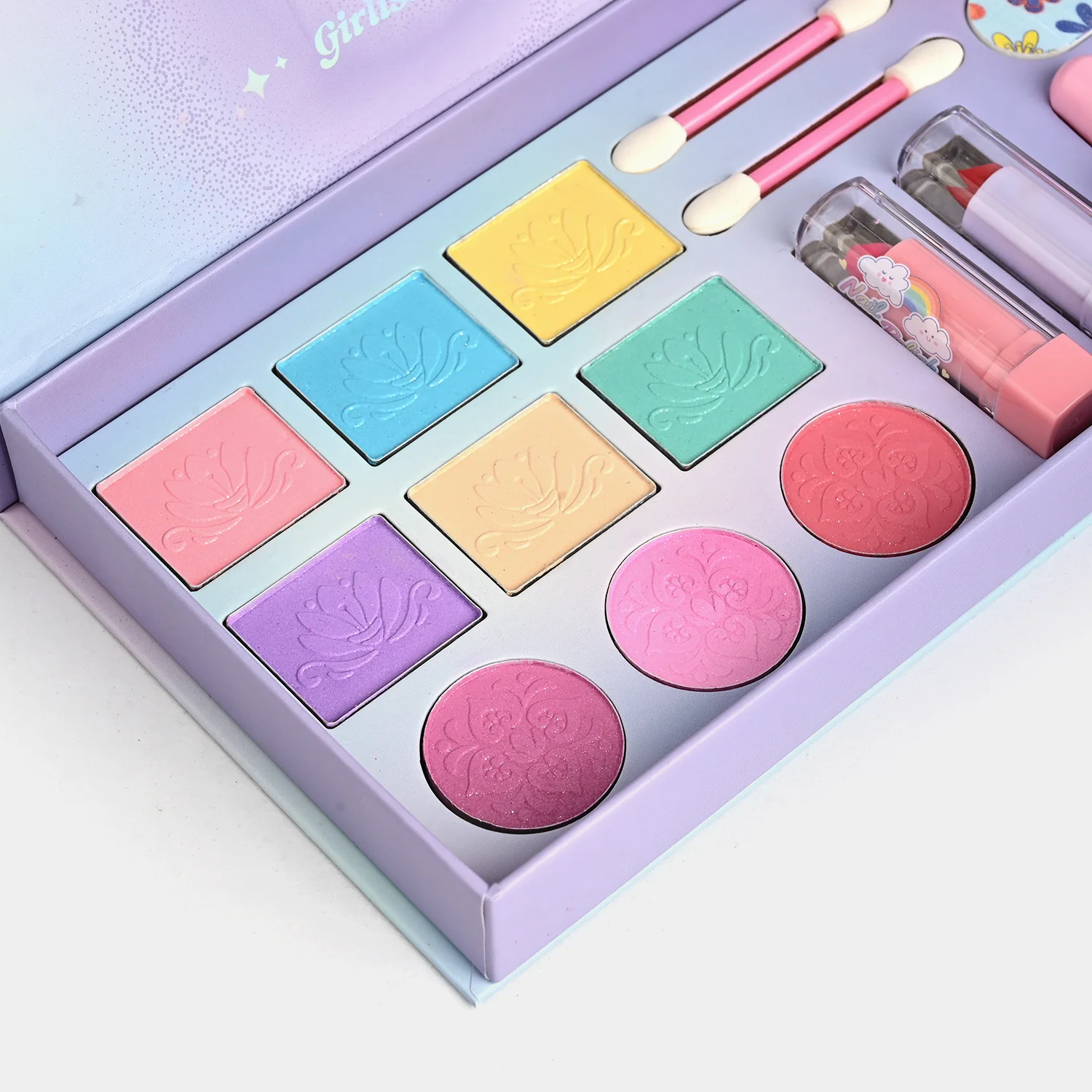 Adorable Makeup Set for Girls - Image 2