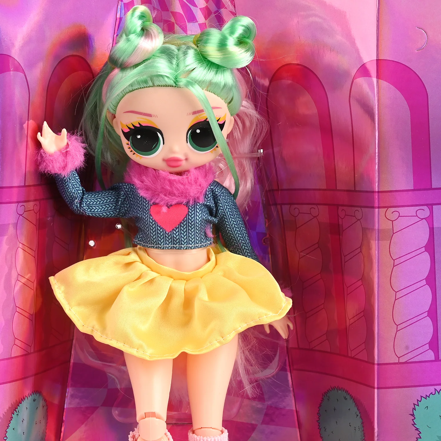 Lovely Surprise Fashion Doll with Accessories - Image 3
