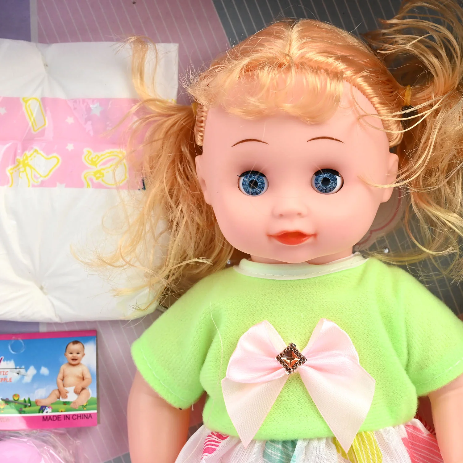 Moveable Eyes Baby Doll Playset with Accessories - Image 3