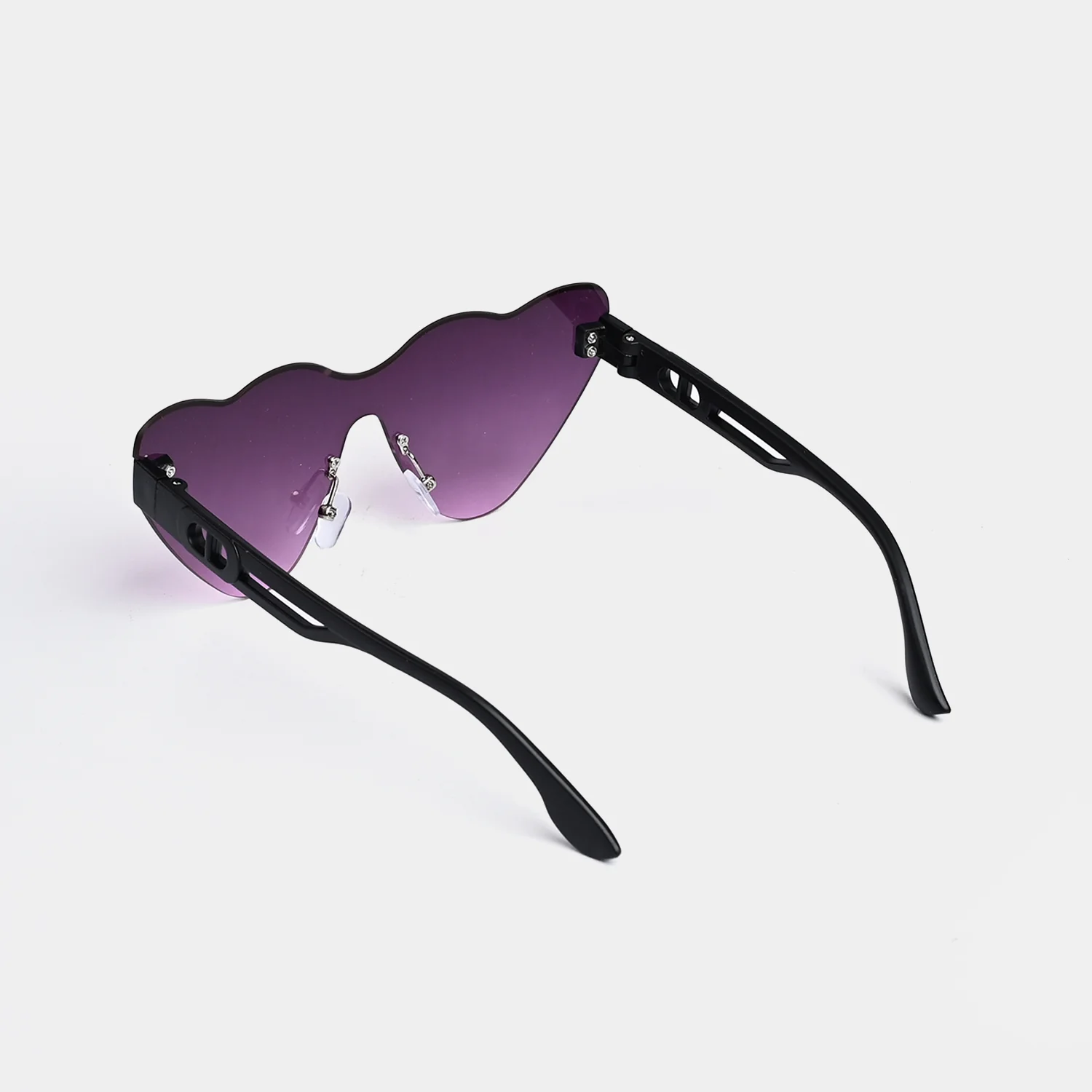 Stylish & Elegant Sunglasses For Kids - Image 3