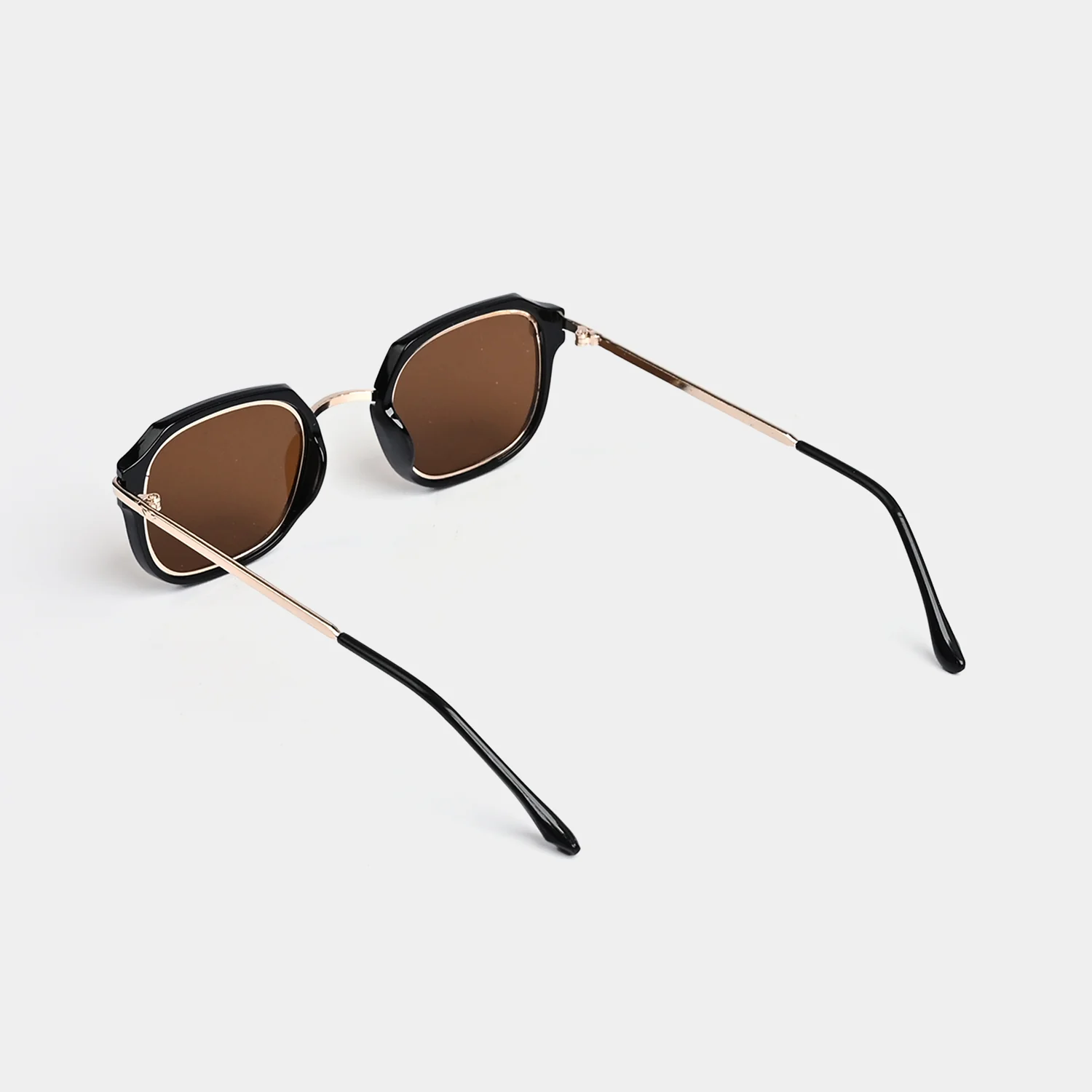 Stylish & Elegant Sunglasses For Kids - Image 3