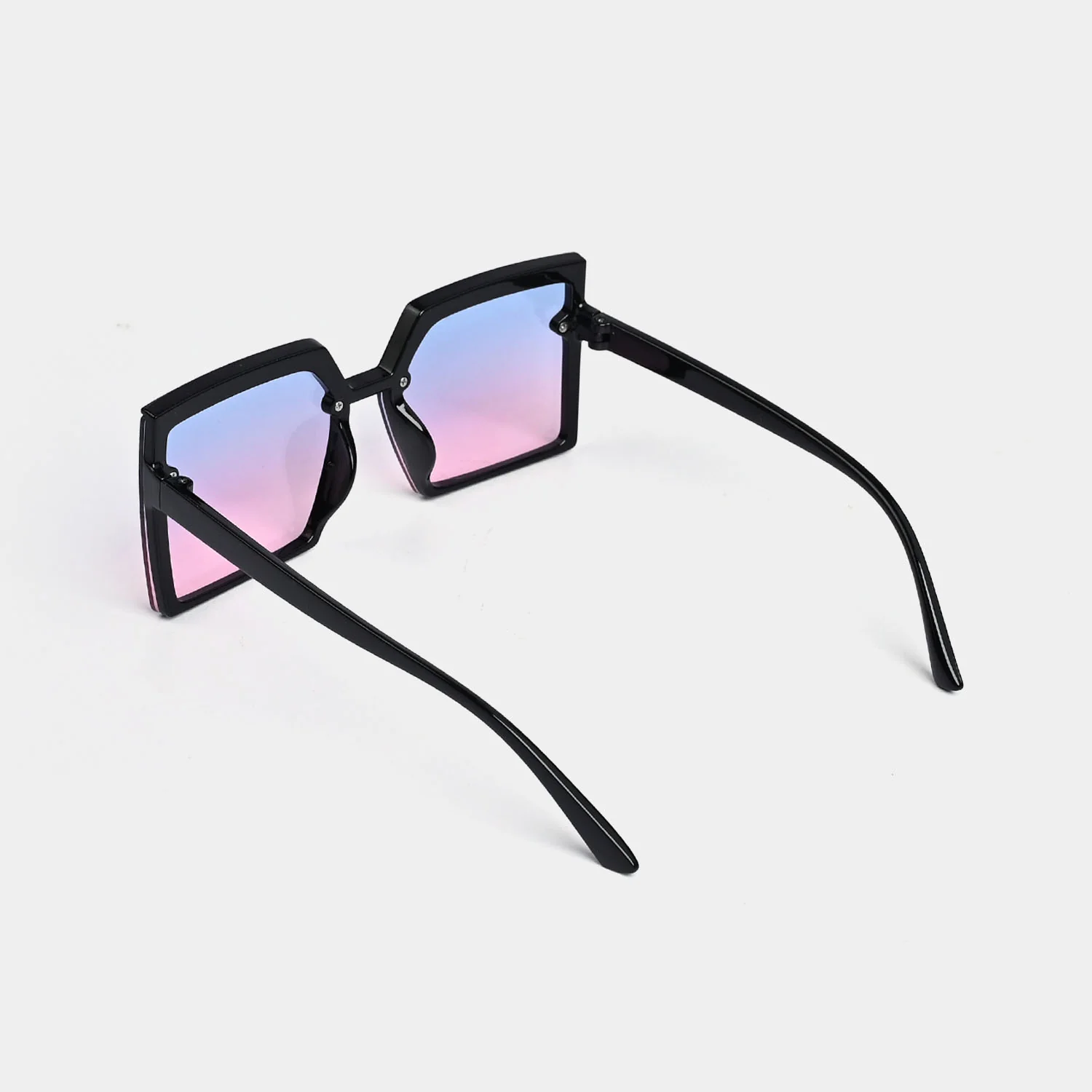 Stylish & Elegant Sunglasses For Kids - Image 3