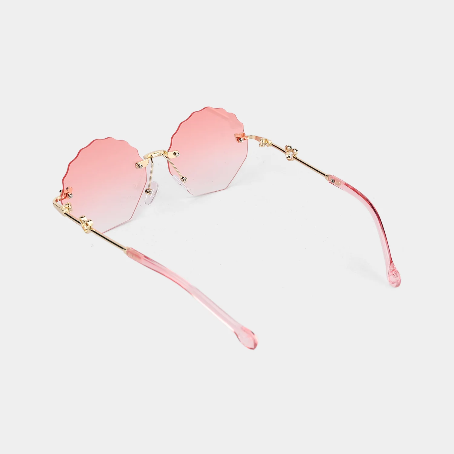 Stylish & Elegant Sunglasses For Kids - Image 3