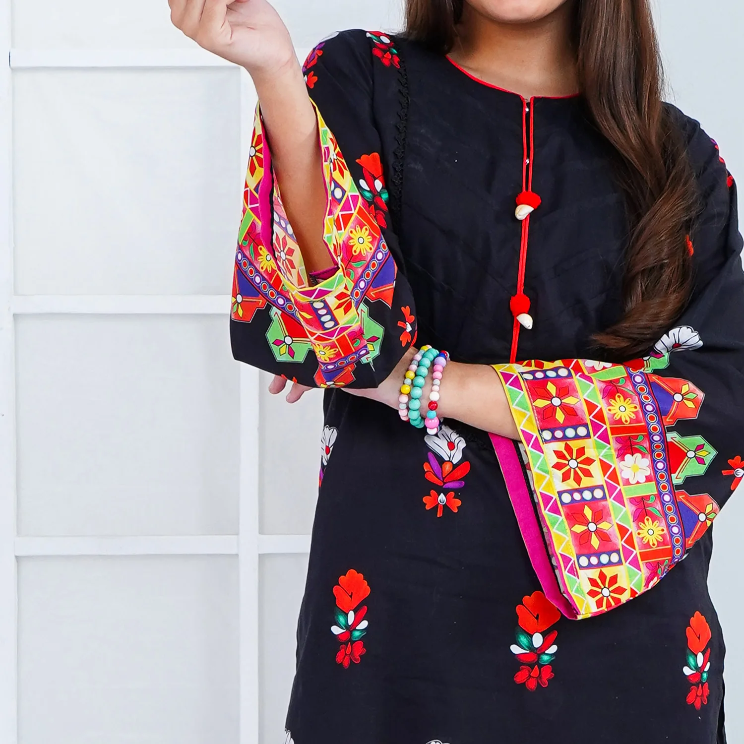 Unstitched Girls Lawn Digital Print 2Pcs Suit - Black - Image 2