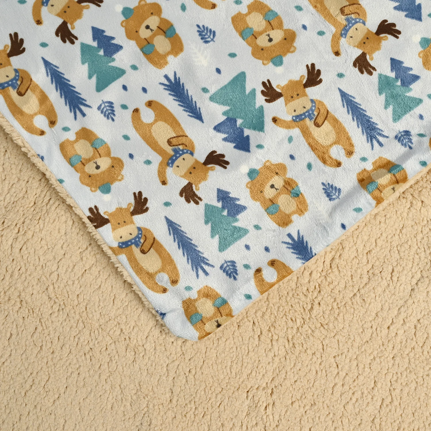 Wrapping Blanket with Neck Pillow - Image 4